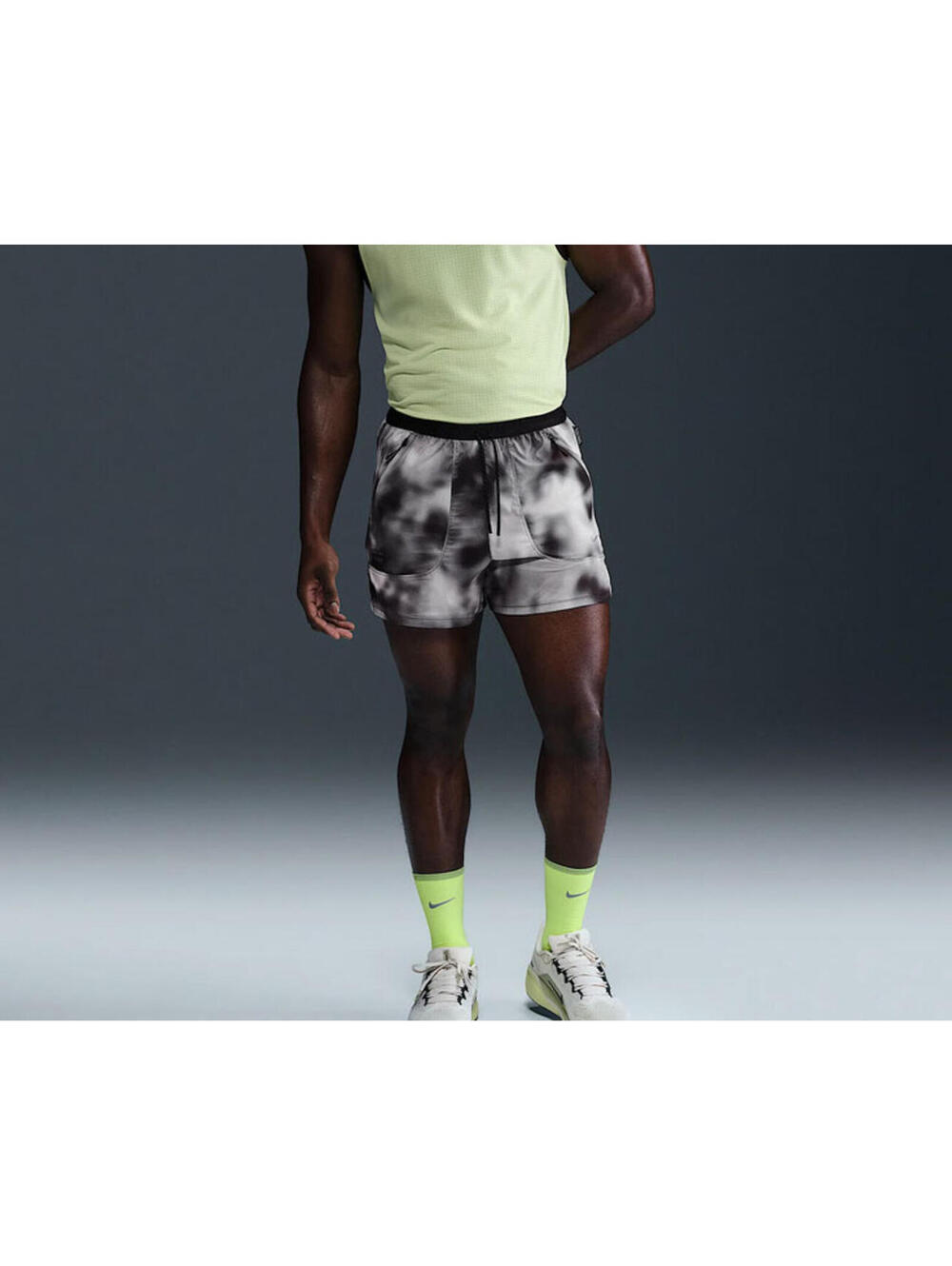 NWT New Nike DriFit ADV 4in Short Mens - Small